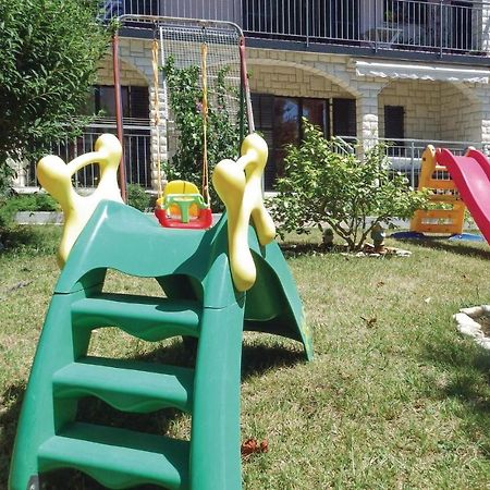3 Bedroom Beautiful Apartment In Medulin Luaran gambar