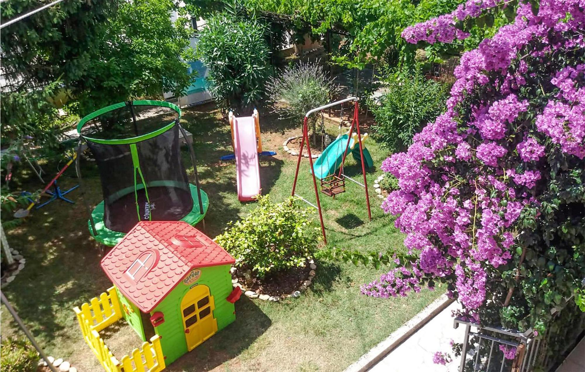 3 Bedroom Beautiful Apartment In Medulin Luaran gambar
